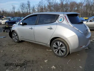 2015 Nissan LEAF SV with VIN 1N4AZ0CP2FC317732, listed as a Copart auction lot 39005553 with 116,896 mi miles. Bid and sale history available at carsss.com. Image 2.
