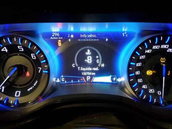 2018 Chrysler 300 with VIN 2C3CCAGG5JH171034, listed as a Copart auction lot 42757805 with 132,754 mi miles and Salvage Title. Bid and sale history available at carsss.com. Image 9.