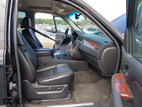 2007 Chevrolet Avalanche 3LT with VIN 3GNFK12367G215154, listed as a IAAI auction lot 42675318 with 148,247 mi miles and . Bid and sale history available at DreamBid. Image 5.