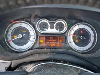 2014 FIAT 500L Easy with VIN ZFBCFABH6EZ002104, listed as a Copart auction lot 83943314 with 91,571 mi miles and Salvage Title. Bid and sale history available at carsss.com. Image 9.