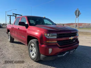 2018 Chevrolet Silverado 1500 LT with VIN 3GCUKRECXJG257926, listed as a Copart auction lot 47128405 with 272,996 mi miles and Clean Title. Bid and sale history available at carsss.com. Image 1.