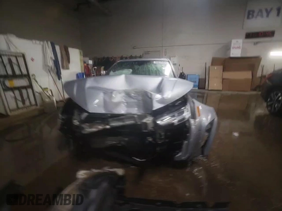 2018 Audi A4 Premium Plus z VIN WAUENAF43JA064145, wystawiony jako Copart lot #46857955 z przebiegiem 90 359 mil mil oraz Szkoda całkowita • Salvage title. Historia ofert i sprzedaży dostępna na DreamBid. Obrazek 14.