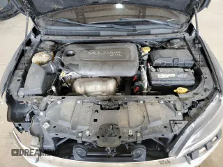 2015 Chrysler 200 Limited z VIN 1C3CCCAB0FN688507, wystawiony jako Copart lot #51295065 z przebiegiem 138 291 mil mil oraz Szkoda całkowita • Salvage title. Historia ofert i sprzedaży dostępna na DreamBid. Obrazek 11.