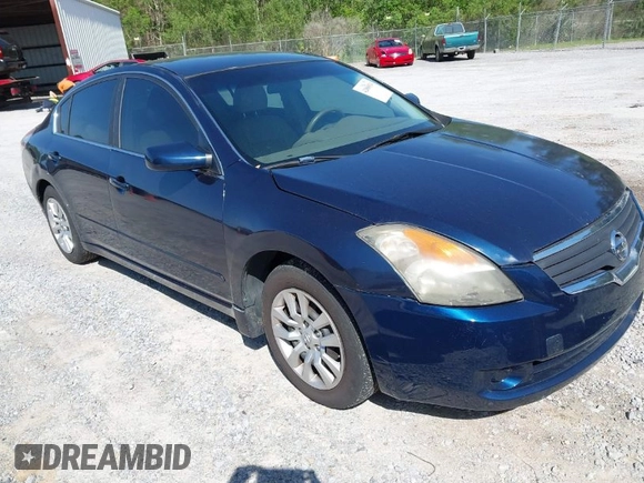 2008 Nissan Altima 2.5 with VIN 1N4AL21E08C231918, listed as a IAAI auction lot 42000914 with 191,057 mi miles. Bid and sale history available at carsss.com. Image 1.