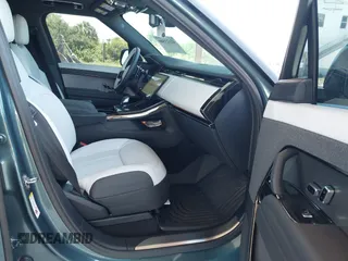 2024 Land Rover Range Rover Sport Dynamic SE z VIN SAL1L9FU7RA413561, wystawiony jako IAAI lot #42123500 z przebiegiem 8 319 mil mil oraz . Historia ofert i sprzedaży dostępna na DreamBid. Obrazek 5.