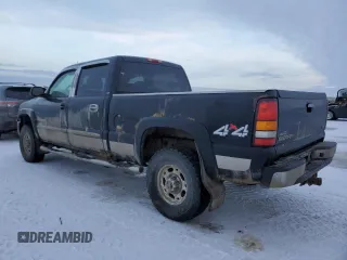 2005 GMC Sierra 2500HD SLT z VIN 1GTHK23275F954643, wystawiony jako Copart lot #88629455 z przebiegiem Nie podano mil oraz Nie do naprawy • Non repairable. Historia ofert i sprzedaży dostępna na DreamBid. Obrazek 2.