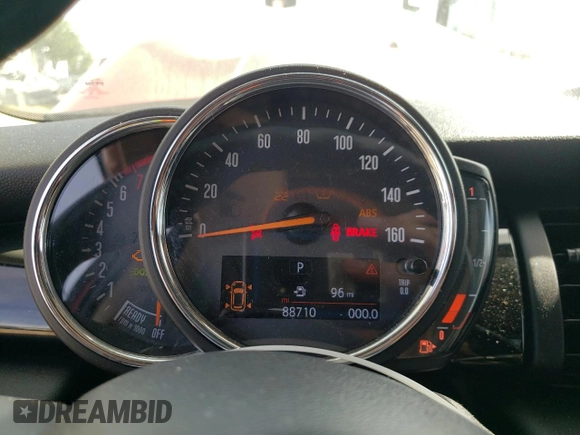 2019 MINI Hardtop 4 Door Cooper z VIN WMWXU1C54K2J02292, wystawiony jako Copart lot #47837175 z przebiegiem 88 710 mil mil oraz Szkoda całkowita • Salvage title. Historia ofert i sprzedaży dostępna na DreamBid. Obrazek 9.