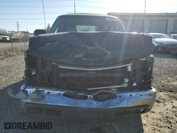 2001 Chevrolet Suburban LS with VIN 3GNFK16T51G242878, listed as a Copart auction lot 43081045 with 253,526 mi miles and Salvage Title. Bid and sale history available at carsss.com. Image 5.