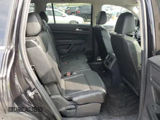 2019 Volkswagen Atlas SE with VIN 1V2UR2CA6KC510456, listed as a Copart auction lot 61210805 with 100,359 mi miles and Salvage title. Bid and sale history available at DreamBid. Image 10.