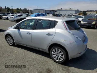2015 Nissan LEAF SV with VIN 1N4AZ0CP2FC335101, listed as a Copart auction lot 63713993 with 0 mi miles. Bid and sale history available at carsss.com. Image 2.