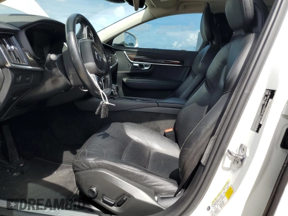 2017 Volvo S90 Momentum with VIN YV1102AK9H1008372, listed as a Copart auction lot 65560264 with 161,790 mi miles and Clean Title. Bid and sale history available at carsss.com. Image 7.