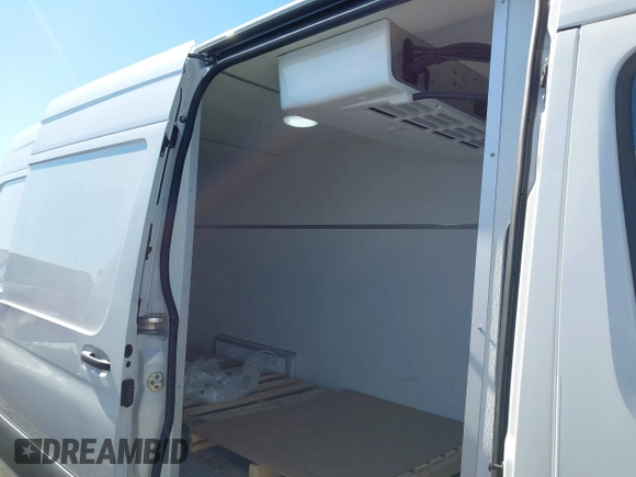 2022 Mercedes-Benz Sprinter Cargo with VIN W1Y4ECHY5NT081741, listed as a IAAI auction lot 41705096 with 70,294 mi miles. Bid and sale history available at carsss.com. Image 8.