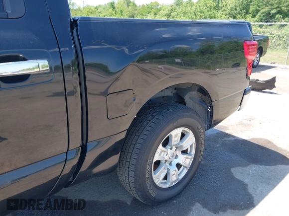 2018 Nissan Titan SV with VIN 1N6AA1EJ4JN529655, listed as a IAAI auction lot 42051405 with 153,599 mi miles and . Bid and sale history available at DreamBid. Image 6.