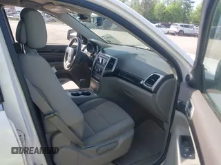 2012 Jeep Grand Cherokee Laredo with VIN 1C4RJFAG2CC176313, listed as a IAAI auction lot 42098127 with 162,556 mi miles. Bid and sale history available at carsss.com. Image 5.