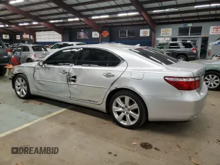 2008 Lexus LS 600h L with VIN JTHDU46F185002409, listed as a Copart auction lot 79900444 with 156,054 mi miles and Salvage title. Bid and sale history available at DreamBid. Image 2.