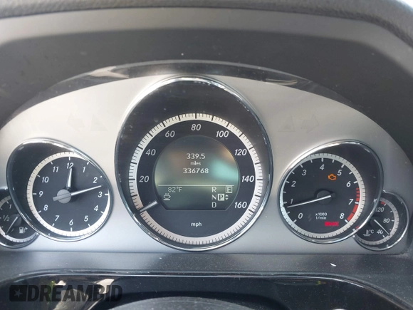 2011 Mercedes-Benz E-Class E 350 Luxury with VIN WDDHF8HB0BA295562, listed as a IAAI auction lot 42016866 with 336,768 mi miles. Bid and sale history available at carsss.com. Image 7.