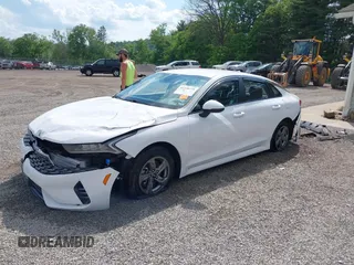 2023 Kia K5 LXS z VIN 5XXG14J25PG189448, wystawiony jako IAAI lot #42258739 z przebiegiem 29 188 mil mil oraz . Historia ofert i sprzedaży dostępna na DreamBid. Obrazek 2.
