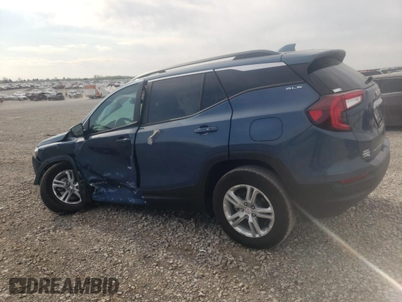 2024 GMC Terrain SLE z VIN 3GKALMEGXRL116982, wystawiony jako Copart lot #53143045 z przebiegiem 6779 mil mil oraz Szkody całkowita. Historia ofert i sprzedaży dostępna na DreamBid. Obrazek 2.
