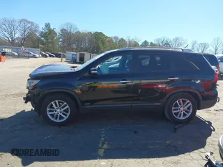 2014 Kia Sorento LX with VIN 5XYKTCA66EG483726, listed as a IAAI auction lot 41829970 with 102,294 mi miles and . Bid and sale history available at carsss.com. Image 14.