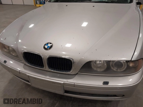2001 BMW 5 Series 530iA with VIN WBADT63451CF02464, listed as a IAAI auction lot 41753041 with 297,760 mi miles. Bid and sale history available at carsss.com. Image 6.