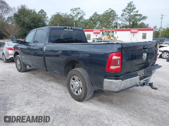 2019 Ram 2500 Tradesman with VIN 3C6UR4HJ3KG712732, listed as a IAAI auction lot 41501124 with 218,362 mi miles. Bid and sale history available at carsss.com. Image 3.