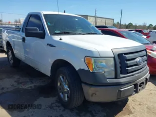 2011 Ford F-150 XL with VIN 1FTMF1CM8BFC21012, listed as a IAAI auction lot 41671639 with 353,930 mi miles. Bid and sale history available at carsss.com. Image 1.