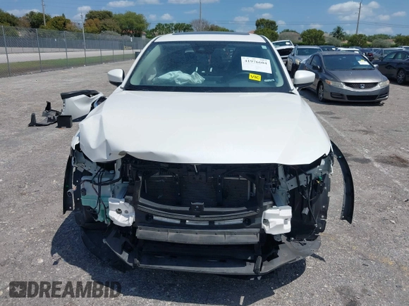 2022 Mazda CX-5 2.5 S Preferred Package with VIN JM3KFBCM1N1575573, listed as a IAAI auction lot 41976604 with 45,113 mi miles. Bid and sale history available at carsss.com. Image 13.