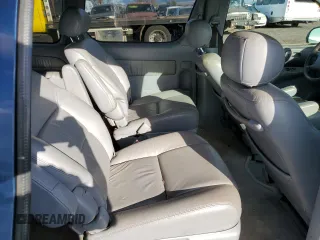 2001 Toyota Sienna LE z VIN 4T3ZF13C91U355926, wystawiony jako Copart lot #88992805 z przebiegiem 130 397 mil mil oraz Szkoda całkowita • Salvage title. Historia ofert i sprzedaży dostępna na DreamBid. Obrazek 11.