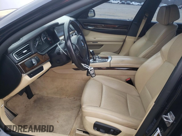 2013 BMW 7 Series 740Li with VIN WBAYE4C52DD136774, listed as a Copart auction lot 44769695 with 199,964 mi miles and Clean title. Bid and sale history available at DreamBid. Image 7.
