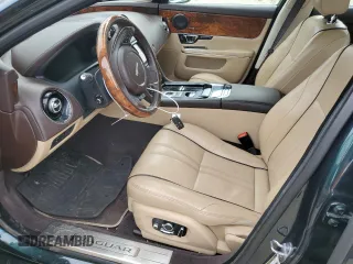 2019 Jaguar XJ with VIN SAJWJ1CDXK8W19559, listed as a Copart auction lot 46617024 with 43,178 mi miles and Salvage Title. Bid and sale history available at carsss.com. Image 7.