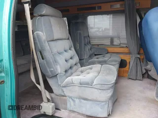 1994 Ford Econoline Cargo with VIN 1FDEE14H3RHA88596, listed as a IAAI auction lot 41948461 with 188,321 mi miles and . Bid and sale history available at DreamBid. Image 8.