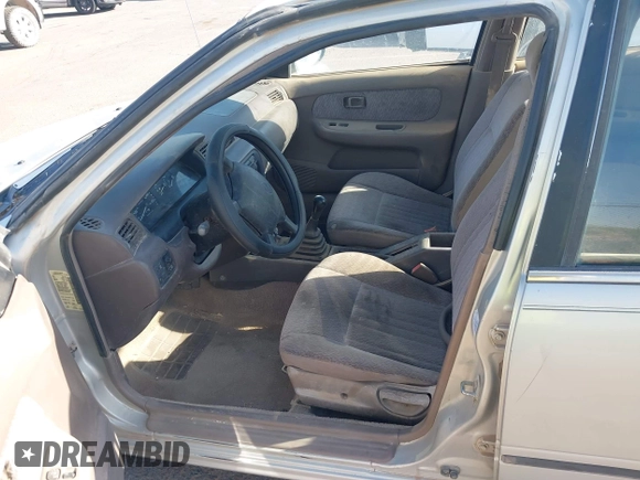 1998 Nissan Sentra XE z VIN 1N4AB41D3WC710739, wystawiony jako IAAI lot #42283426 z przebiegiem 180 392 mil mil oraz . Historia ofert i sprzedaży dostępna na DreamBid. Obrazek 5.