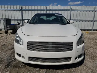 2011 Nissan Maxima SV z VIN 1N4AA5AP3BC822292, wystawiony jako Copart lot #61411155 z przebiegiem 224 273 mil mil oraz Szkoda całkowita • Salvage title. Historia ofert i sprzedaży dostępna na DreamBid. Obrazek 5.