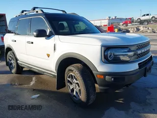 2022 Ford Bronco Sport Badlands z VIN 3FMCR9D93NRE10343, wystawiony jako IAAI lot #41446985 z przebiegiem 37 955 mil mil oraz . Historia ofert i sprzedaży dostępna na DreamBid. Obrazek 1.