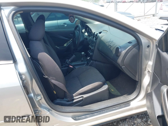 2006 Pontiac G6 1SV z VIN 1G2ZF55B364147819, wystawiony jako IAAI lot #42379310 z przebiegiem 252 537 mil mil oraz . Historia ofert i sprzedaży dostępna na DreamBid. Obrazek 5.