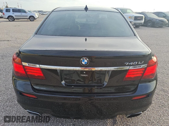 2013 BMW 7 Series 740Li with VIN WBAYE4C57DDW22531, listed as a Copart auction lot 81522614 with 174,441 mi miles and Clean title. Bid and sale history available at DreamBid. Image 6.