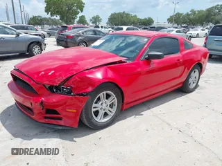 2014 Ford Mustang V6 с VIN 1ZVBP8AM8E5206985, выставлен на аукционе IAAI как лот 42155843 с пробегом 110 363 миль миль и . История ставок и продаж доступна на DreamBid. Изображение 18.
