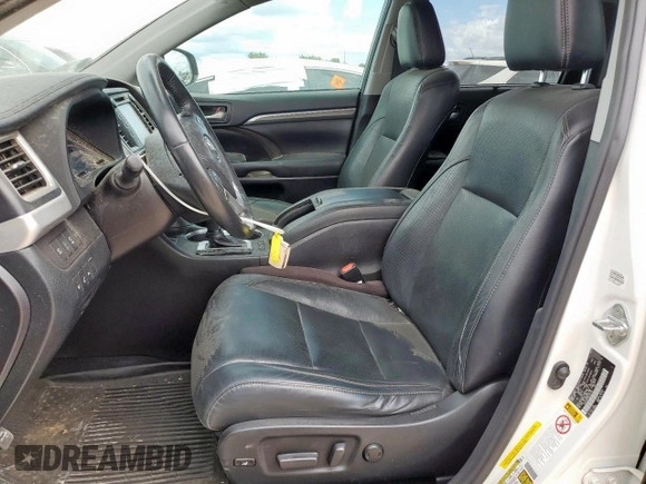 2019 Toyota Highlander Limited with VIN 5TDYZRFH5KS291167, listed as a Copart auction lot 62965055 with 136,801 mi miles and Clean title. Bid and sale history available at DreamBid. Image 7.
