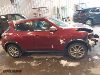 2015 Nissan Juke SV with VIN JN8AF5MV1FT553919, listed as a IAAI auction lot 41630227 with 110,337 mi miles. Bid and sale history available at carsss.com. Image 13.