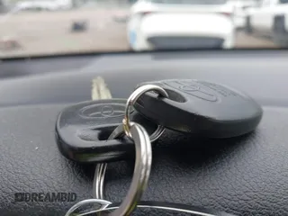 2018 Toyota Sienna LE Auto Access Seat с VIN 5TDKZ3DCXJS958114, выставлен на аукционе IAAI как лот 42429204 с пробегом 165 140 миль миль и . История ставок и продаж доступна на DreamBid. Изображение 11.