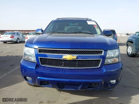 2013 Chevrolet Avalanche LT with VIN 3GNTKFE7XDG219122, listed as a IAAI auction lot 41686648 with 182,275 mi miles. Bid and sale history available at carsss.com. Image 12.