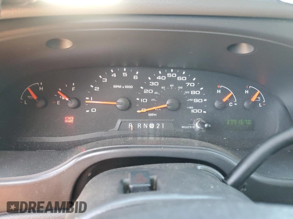 2007 Ford Econoline Passenger XL z VIN 1FBSS31L77DB35609, wystawiony jako Copart lot #49812835 z przebiegiem 379 167 mil mil oraz Szkoda całkowita • Salvage title. Historia ofert i sprzedaży dostępna na DreamBid. Obrazek 9.