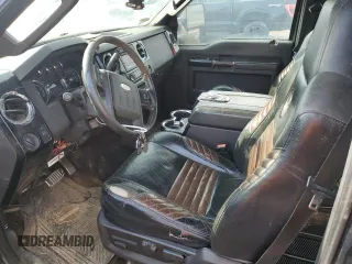 2008 Ford F-250 XL z VIN 1FTSW21R08EC42432, wystawiony jako Copart lot #47424925 z przebiegiem 314 656 mil mil oraz Szkoda całkowita • Salvage title. Historia ofert i sprzedaży dostępna na DreamBid. Obrazek 7.