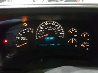 2005 Chevrolet Silverado 1500 Z71 with VIN 1GCEK14TX5Z246664, listed as a Copart auction lot 53749334 with 126,671 mi miles and Salvage Title. Bid and sale history available at carsss.com. Image 9.