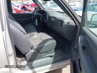2005 Chevrolet Silverado 1500 Work Truck with VIN 1GCEC14X45Z106318, listed as a IAAI auction lot 41819033 with 153,997 mi miles. Bid and sale history available at carsss.com. Image 5.