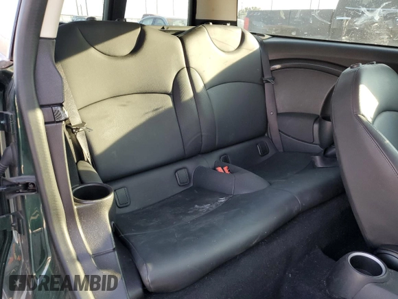 2014 MINI Clubman S z VIN WMWZG3C55ET800310, wystawiony jako Copart lot #74800274 z przebiegiem 97 378 mil mil oraz Szkoda całkowita • Salvage title. Historia ofert i sprzedaży dostępna na DreamBid. Obrazek 11.