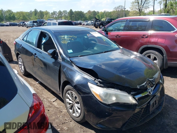 2015 Toyota Camry XLE z VIN 4T1BF1FK9FU985479, wystawiony jako IAAI lot #42220674 z przebiegiem 162 045 mil mil oraz . Historia ofert i sprzedaży dostępna na DreamBid. Obrazek 13.