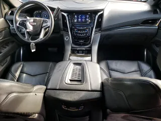 2017 Cadillac Escalade Platinum with VIN 1GYS4DKJ0HR271118, listed as a Copart auction lot 44752175 with 91,223 mi miles and Salvage Title. Bid and sale history available at carsss.com. Image 8.