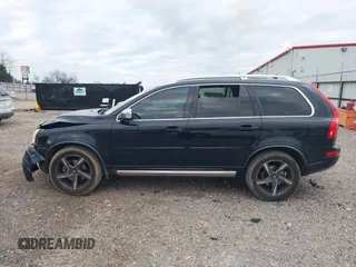 2014 Volvo XC90 R-Design with VIN YV4952CF3E1688921, listed as a IAAI auction lot 41172394 with 102,986 mi miles and . Bid and sale history available at DreamBid. Image 15.