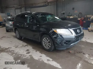 2014 Nissan Pathfinder SL z VIN 5N1AR2MM0EC729667, wystawiony jako IAAI lot #42243969 z przebiegiem 186 301 mil mil oraz . Historia ofert i sprzedaży dostępna na DreamBid. Obrazek 1.